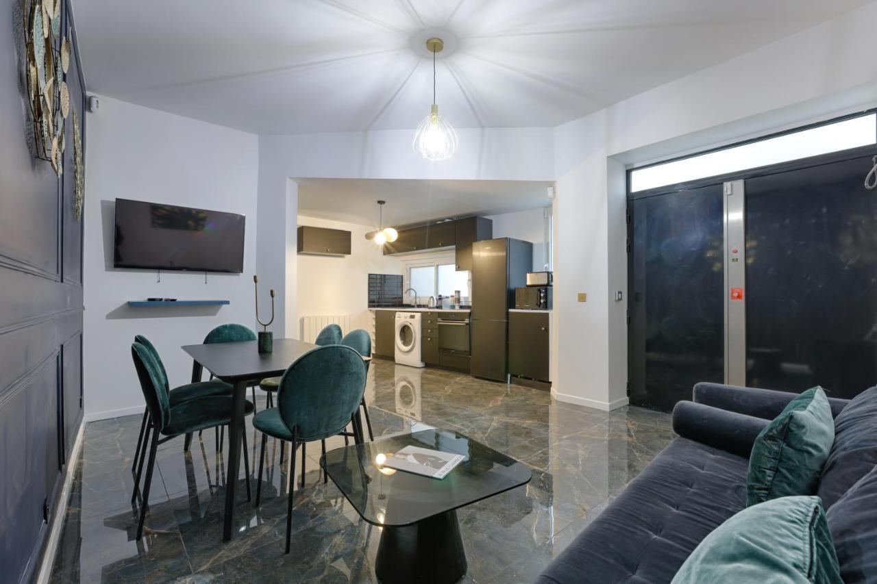 Amazing Luxury Triplex 3Br/8P - Arc De Triomphe Apartment Paris Exterior photo