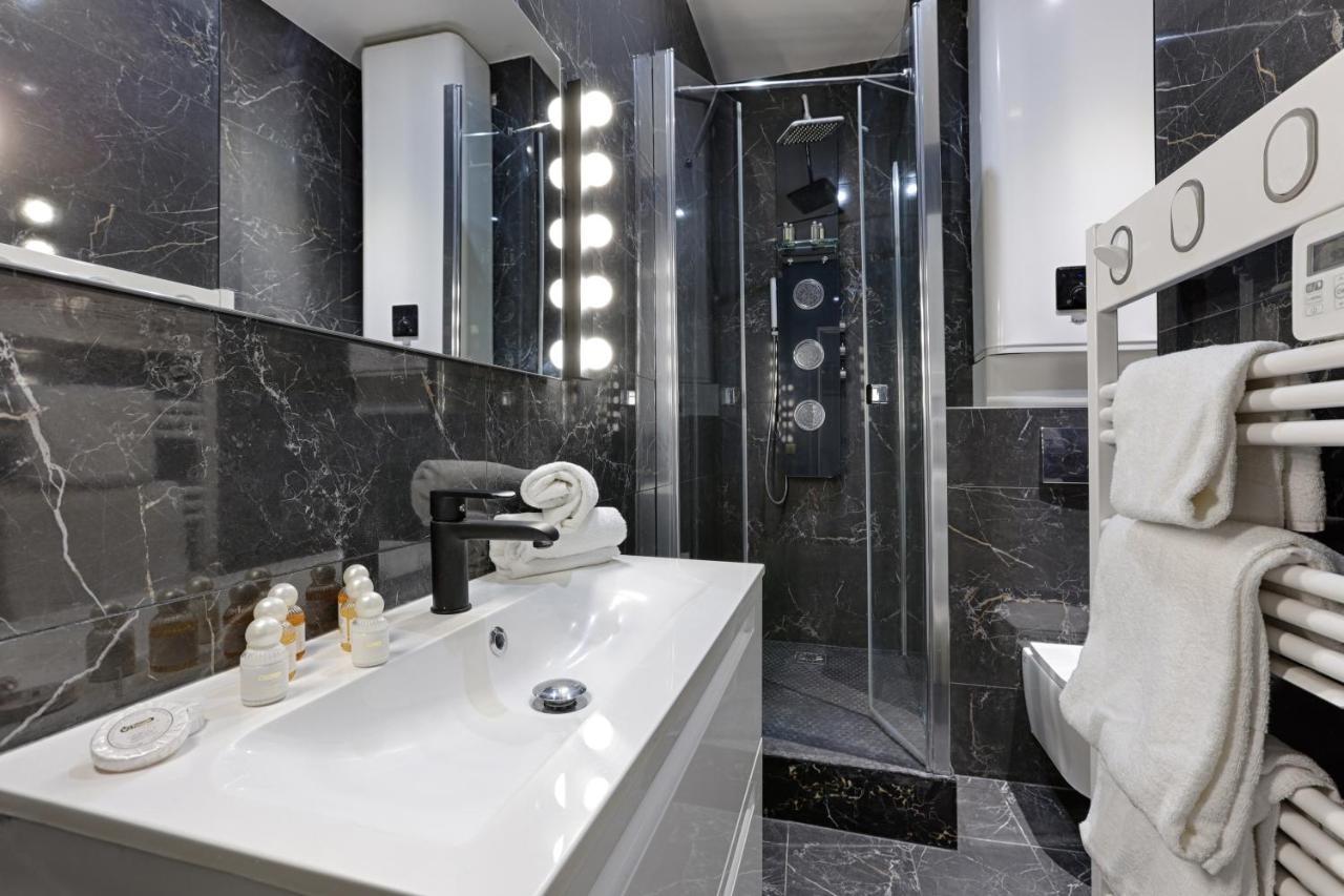 Amazing Luxury Triplex 3Br/8P - Arc De Triomphe Apartment Paris Exterior photo